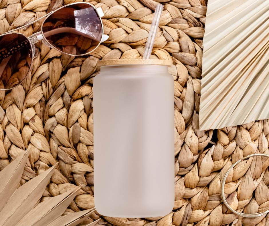 16 oz frosted glass can with lid and straw